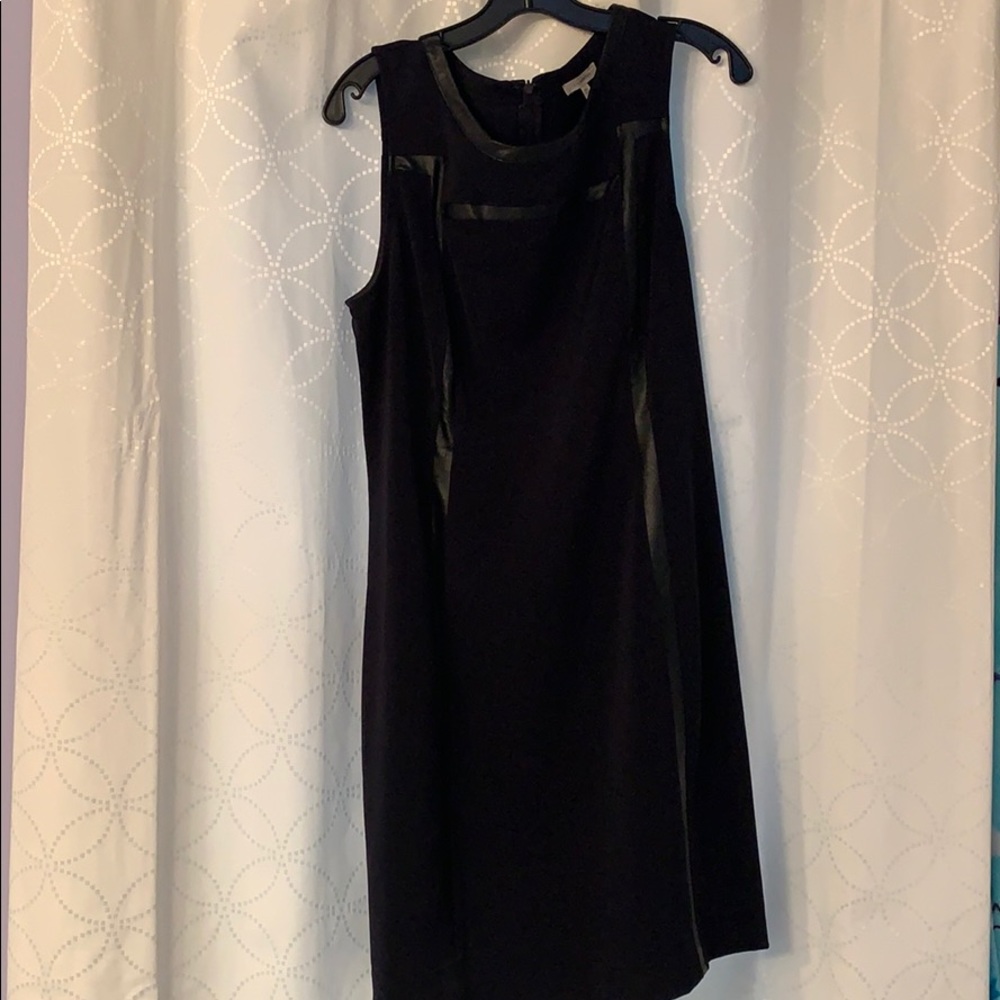 41 Hawthorn business dress